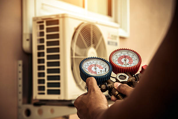 Professional Ac Installation technician working in Yukon, PA